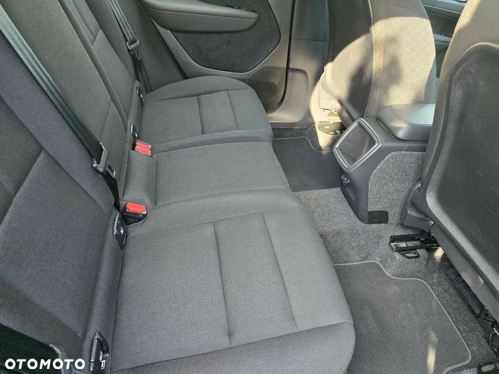 Volvo XC 40 T2 Momentum Pro - 10