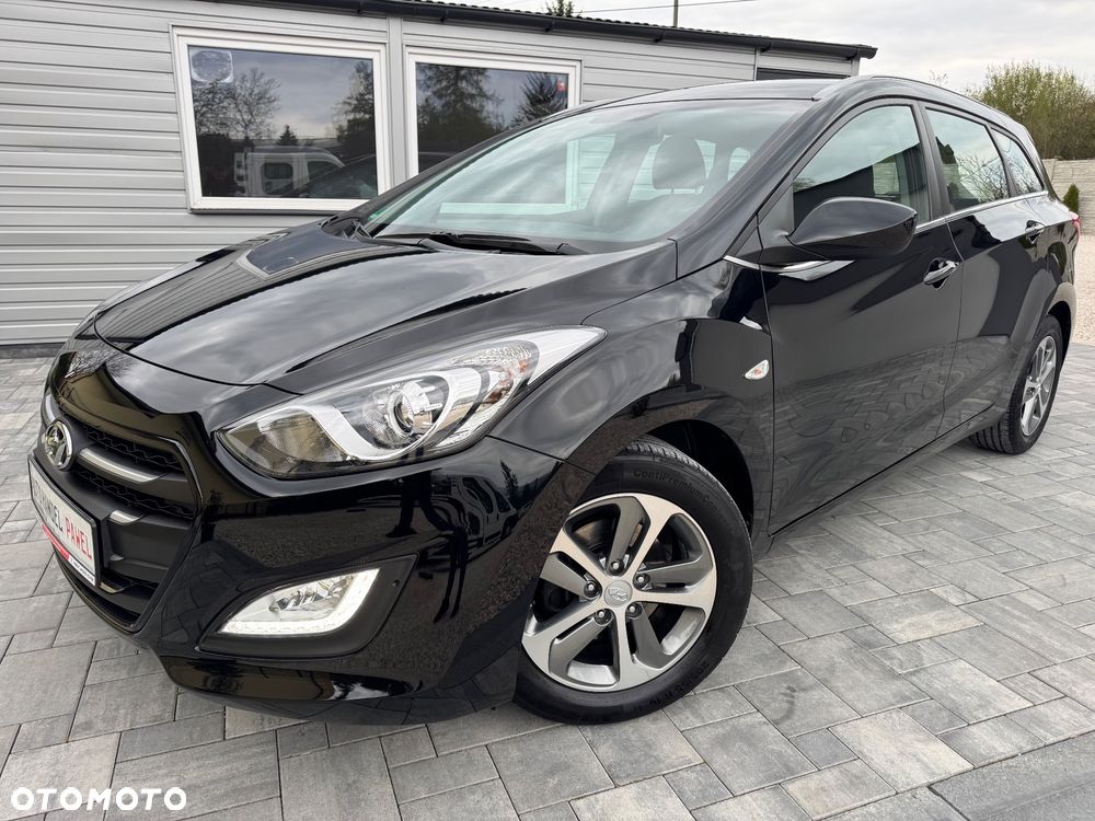 Hyundai i30 blue 1.4 YES Silver - 1