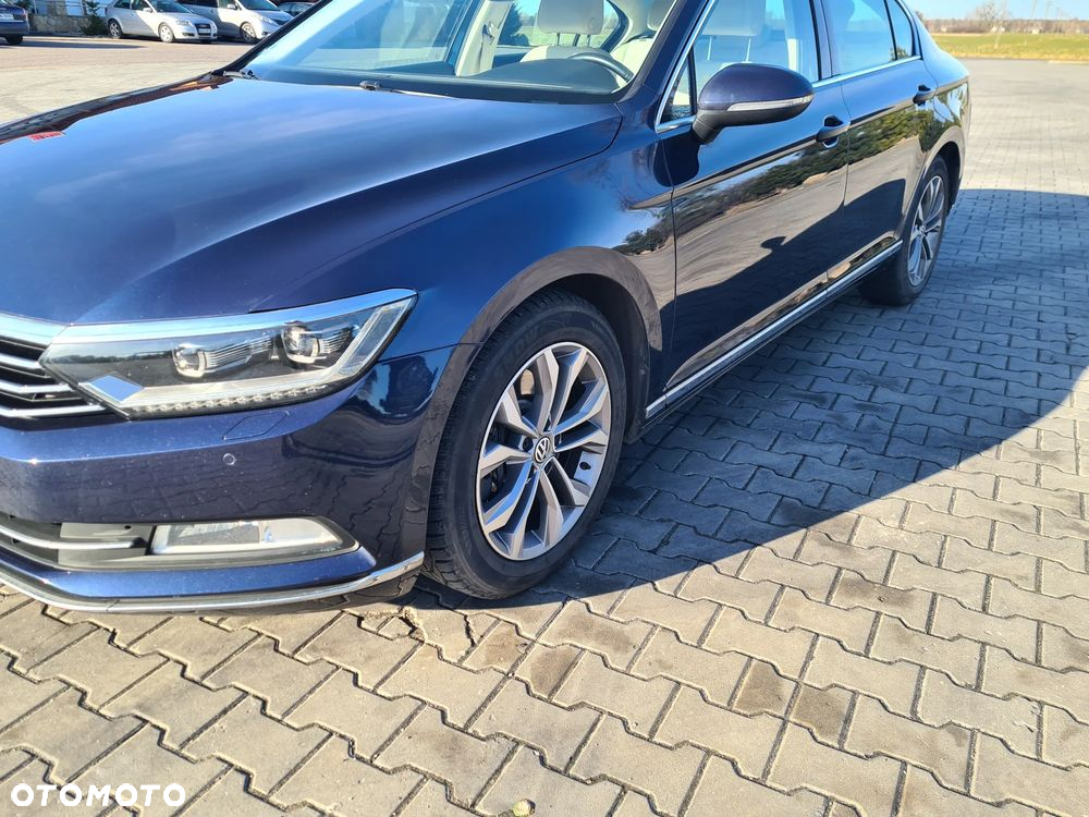 Volkswagen Passat 2.0 TDI Bi-Turbo BMT 4Mot Highline DSG - 2