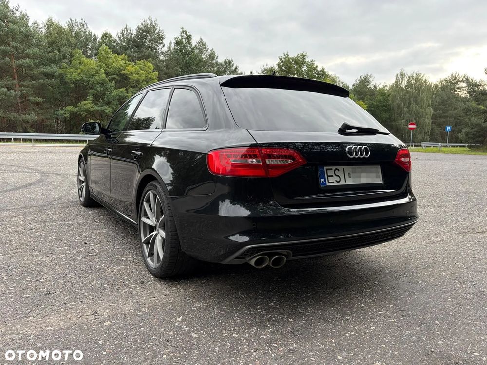 Audi A4 Avant 2.0 TDI DPF quattro S tronic S line Sportpaket - 5