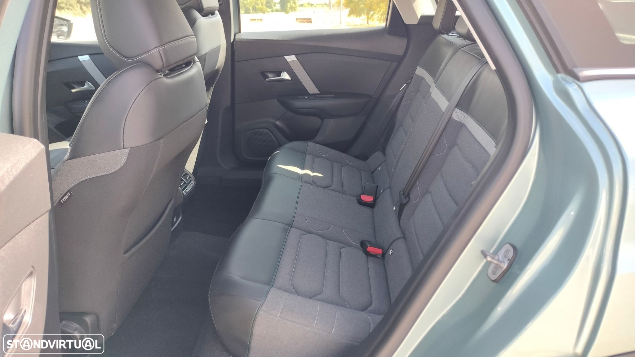 Citroën C4 PureTech 130 Stop&Start EAT8 FEEL PACK - 12