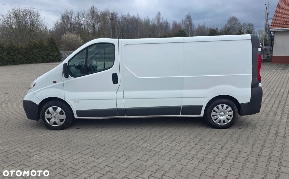 Opel Vivaro - 8
