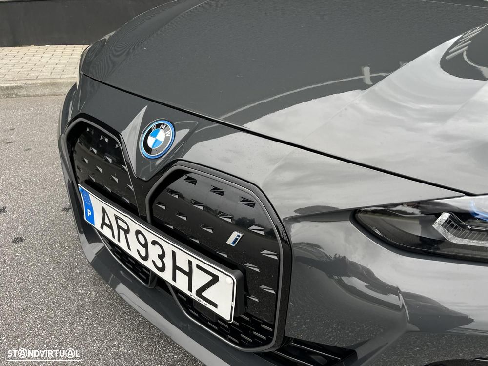 BMW i4 eDrive40 Pack Desportivo M - 31