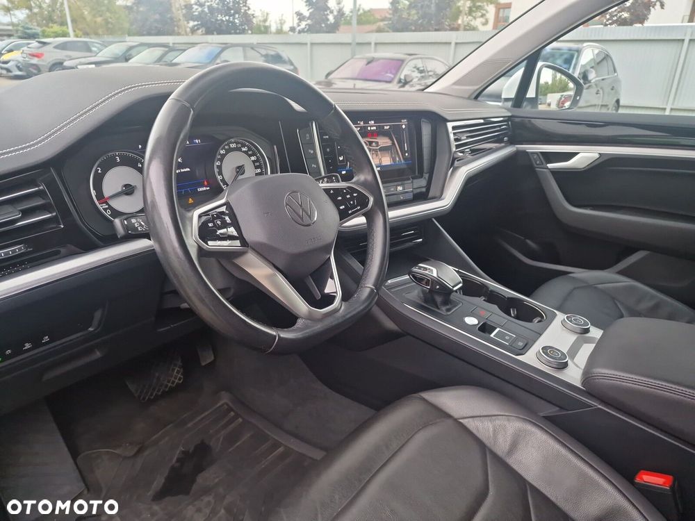 2023 Volkswagen Touareg 3.0 V6 TDI SCR 4Mot Elegance, photograph 9