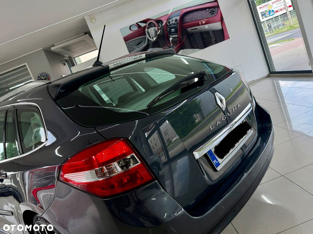 Renault Laguna 2.0 dCi Initiale - 16