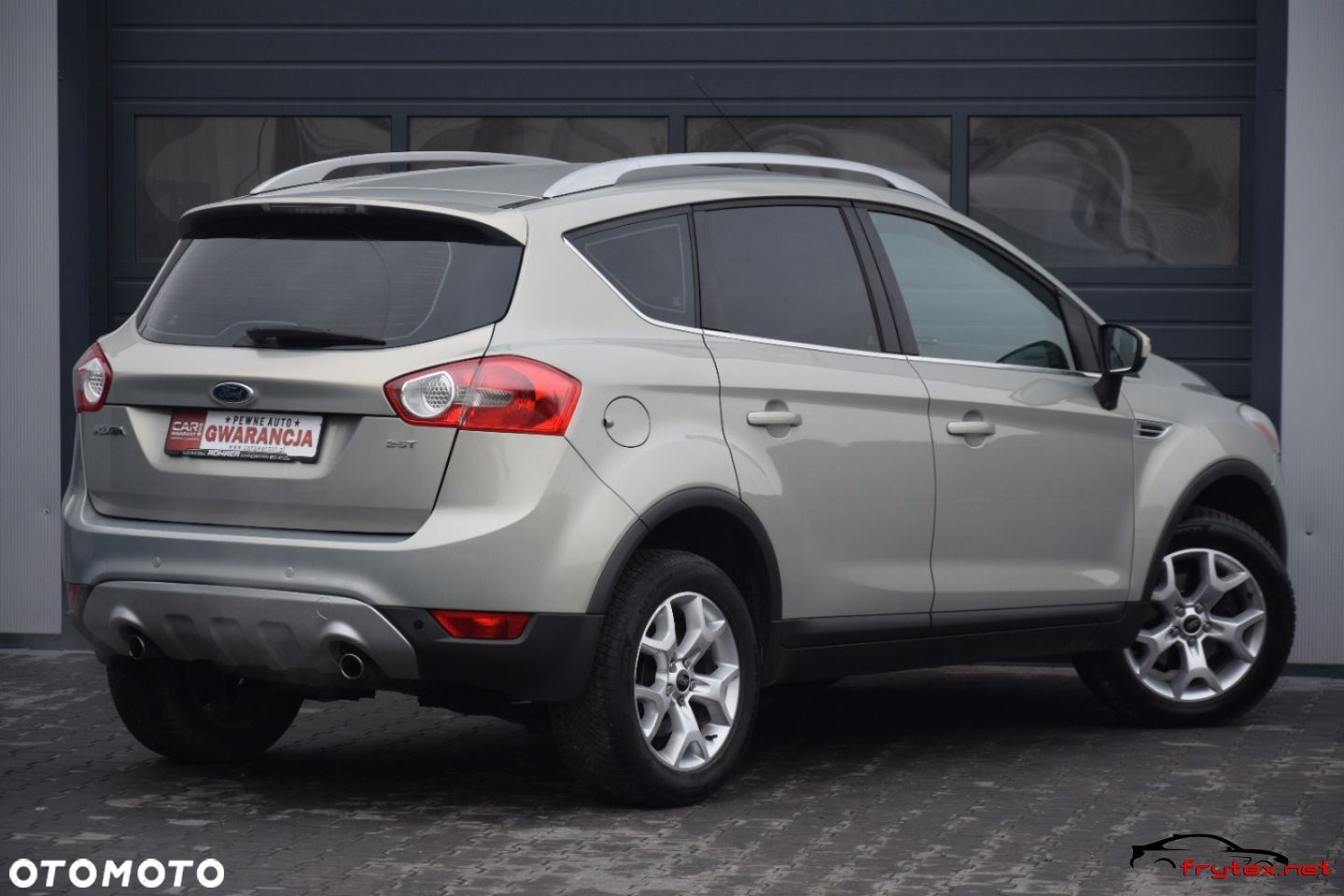 Ford Kuga - 11