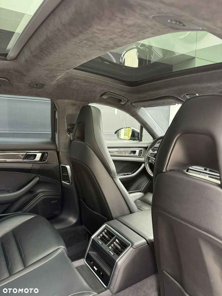 Porsche Panamera Turbo - 4