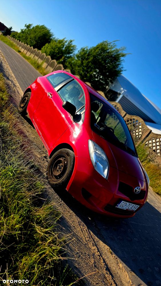 Toyota Yaris 1.0 Luna - 6