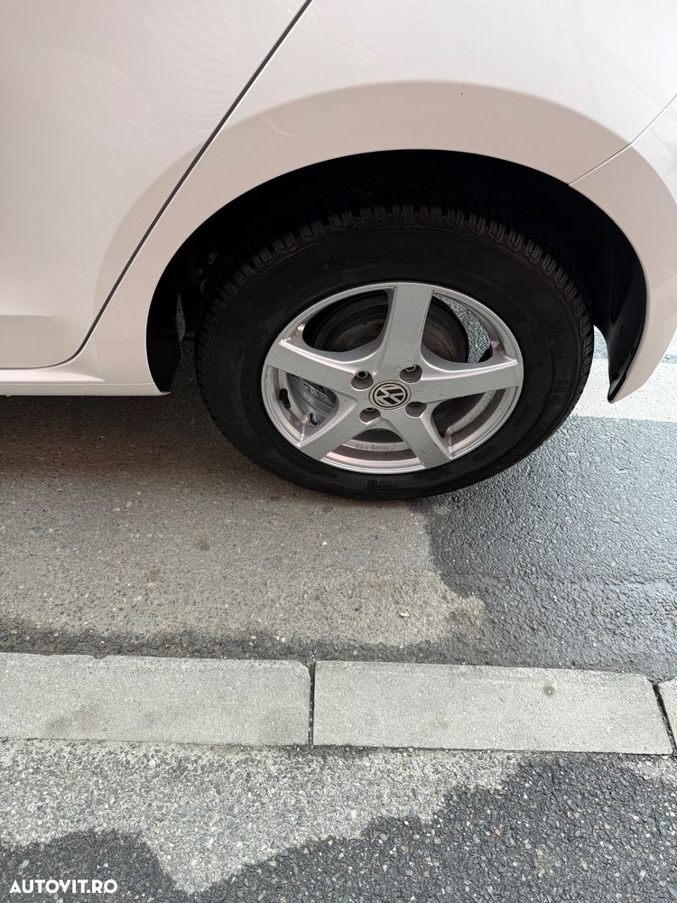 Volkswagen up! - 4