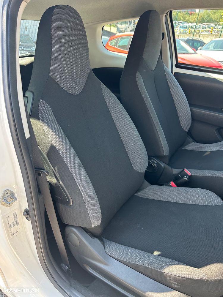 Peugeot 108 1.0 VTi Active - 12