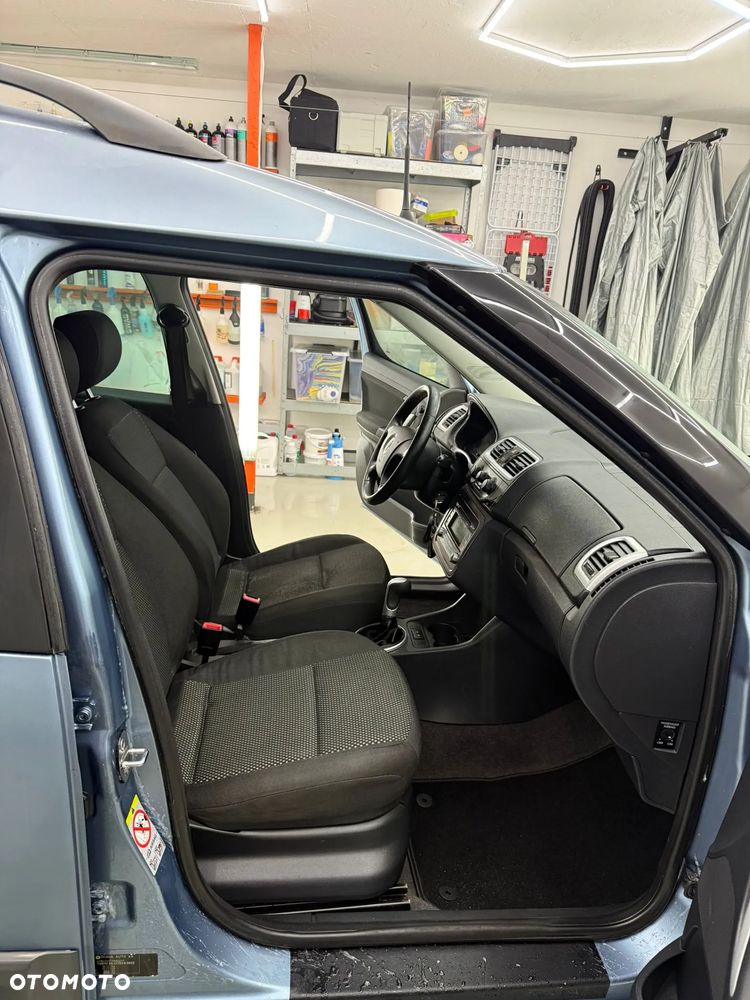Skoda Roomster 1.4 16V Scout PLUS EDITION - 28