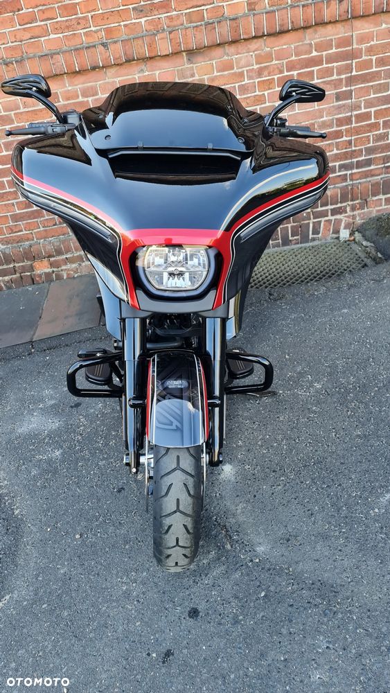 Harley-Davidson Touring Street Glide - 10