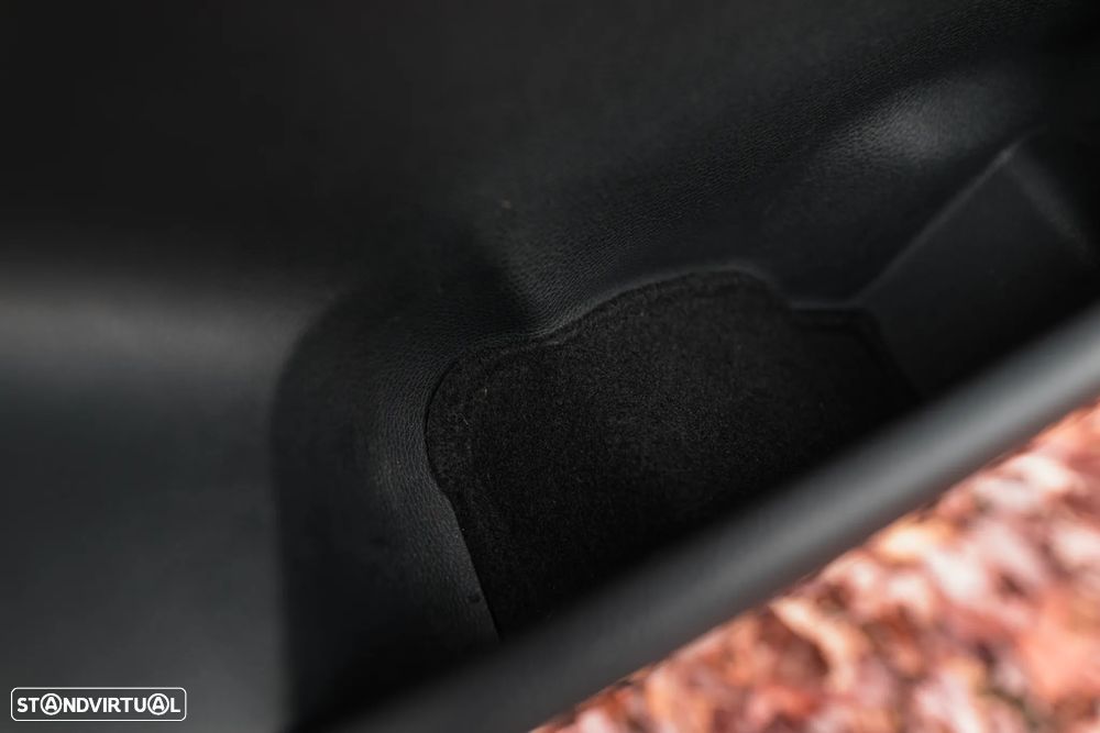 Mercedes-Benz CLA 200 Shooting Brake d Urban - 31