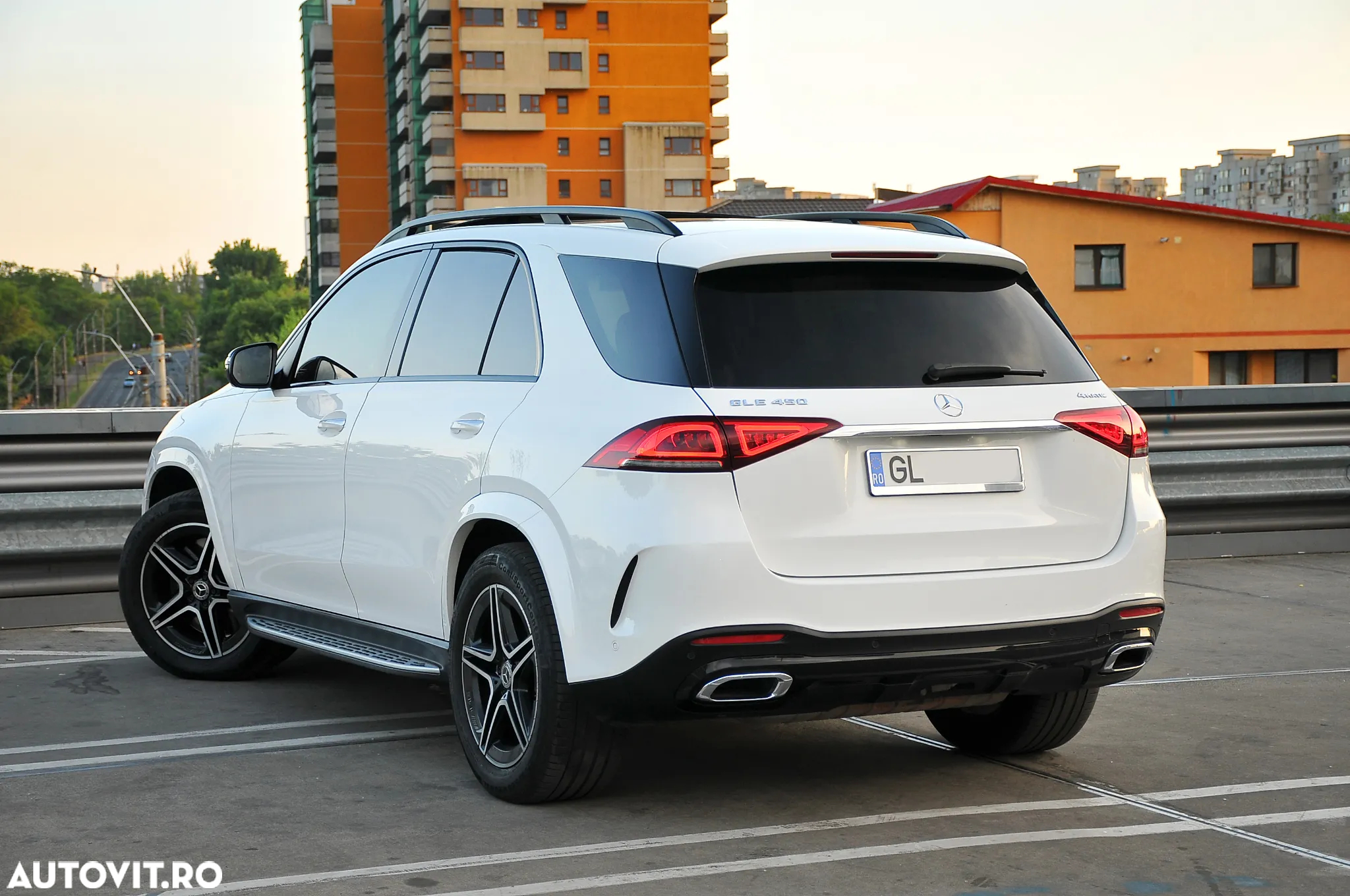 Mercedes-Benz GLE 450 AMG 4Matic 9G-TRONIC AMG Line - 3