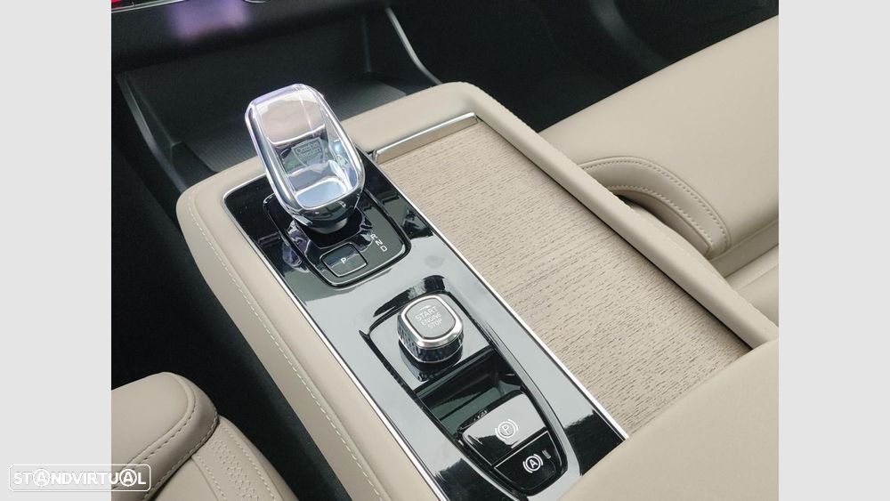 Volvo XC 90 2.0 T8 PHEV Plus Dark AWD - 20