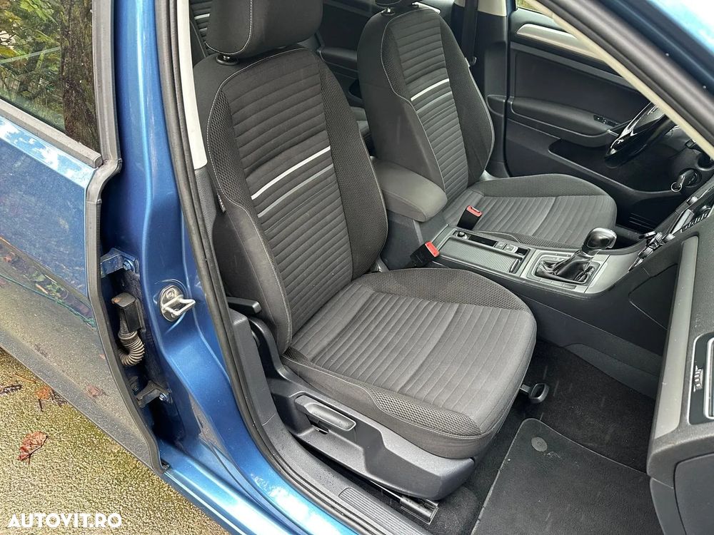 Volkswagen Golf 1.6 TDI BlueMotion Technology DSG Lounge - 11