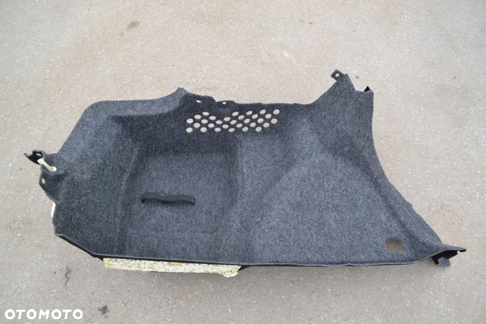 VW JETTA V 05-10 TAPICERKA BOCZEK BAGAŻNIKA LEWY 1K5867427B - 1