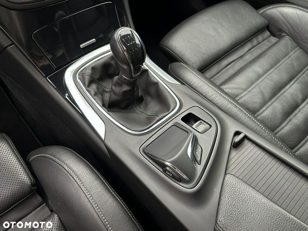 Opel Insignia CT 2.0 CDTI 4x4 S&S - 20