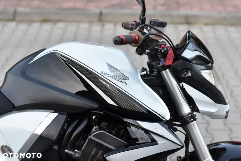 Honda CB - 8