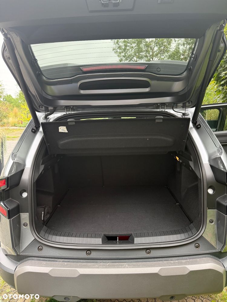Dacia Duster 1.6 Full Hybrid 140 Journey MMT - 9