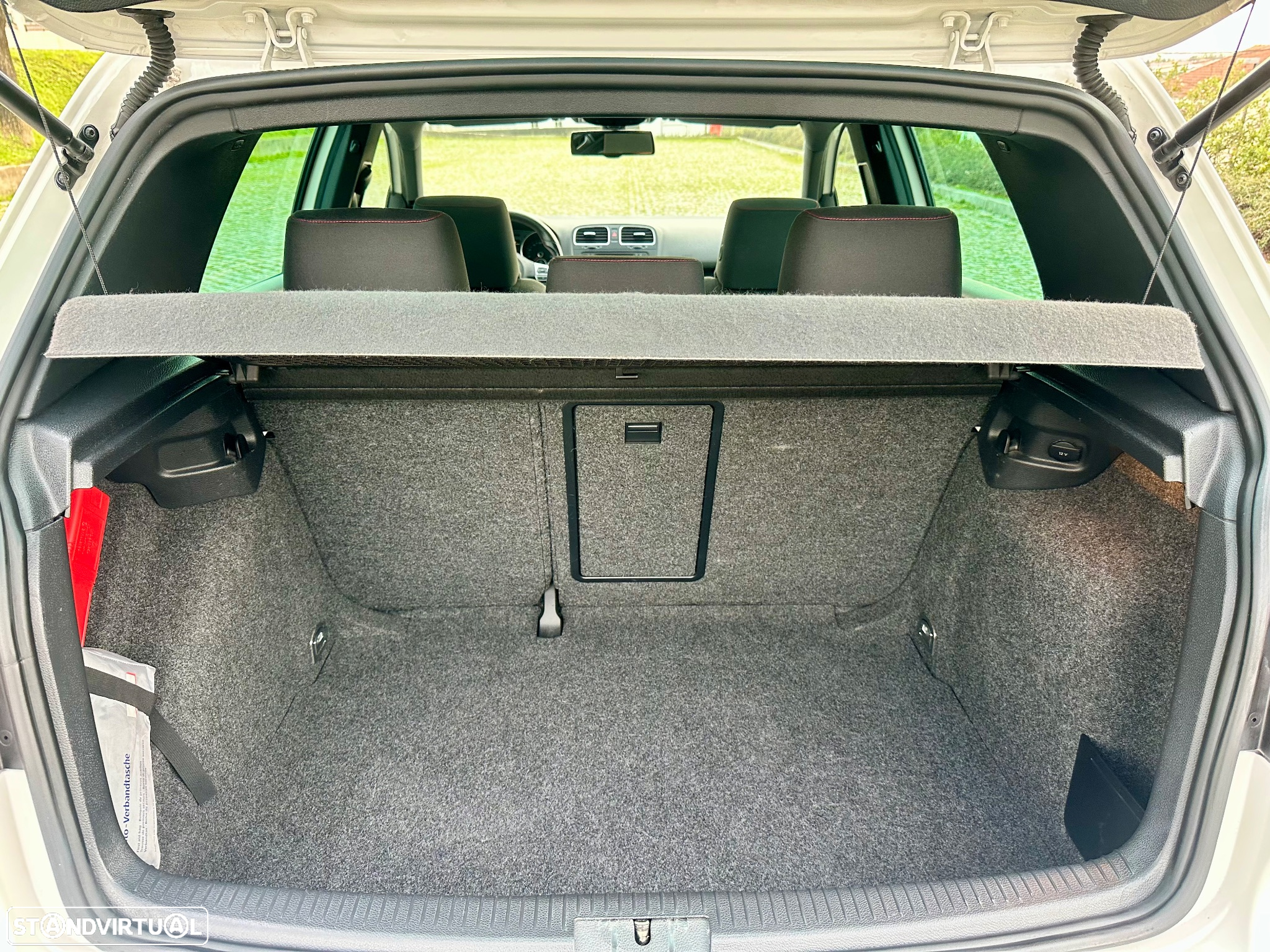 VW Golf 2.0 GTI DSG - 28