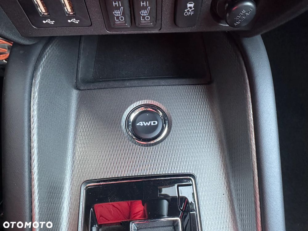 Mitsubishi ASX 2.0 4WD CVT Top - 23