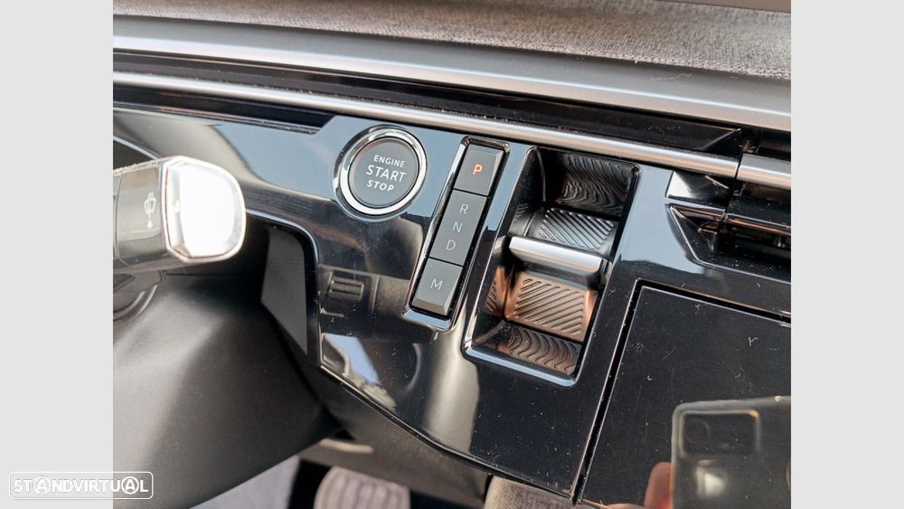 Peugeot 3008 1.2 Hybrid Allure e-DCS6 - 23