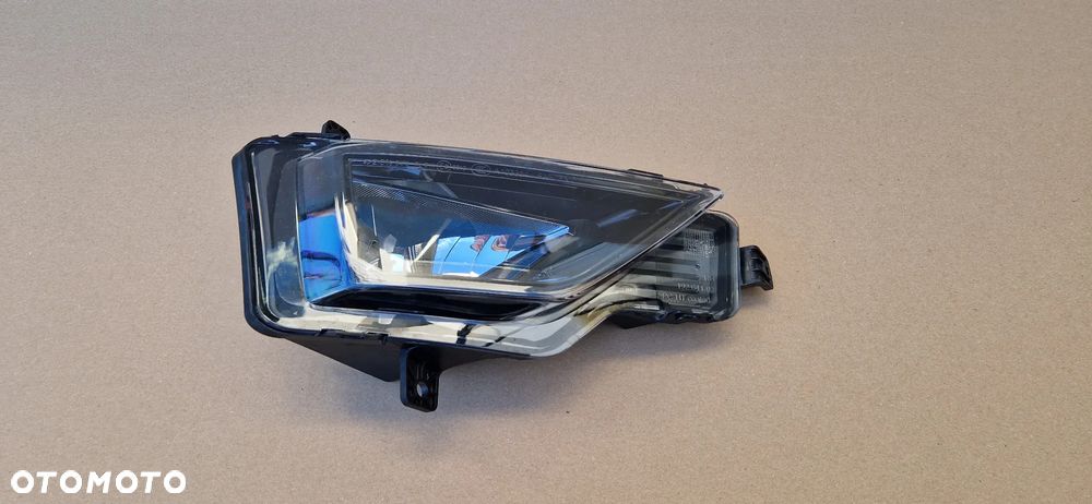 HALOGEN PRZECIWMGIELNY PRAWY VW GOLF SPORTSVAN 510941662D - 1