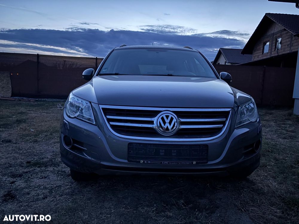 Volkswagen Tiguan - 2