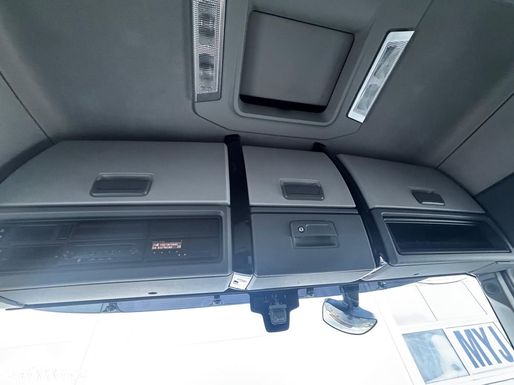 Renault T480 Evo High Cab - 12