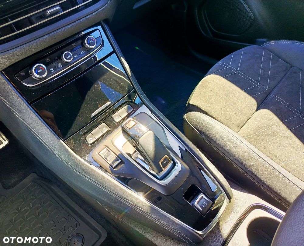 Opel Grandland X - 17