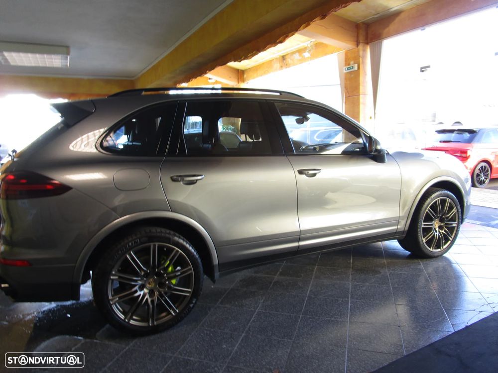 Porsche Cayenne S Tiptronic S - 4
