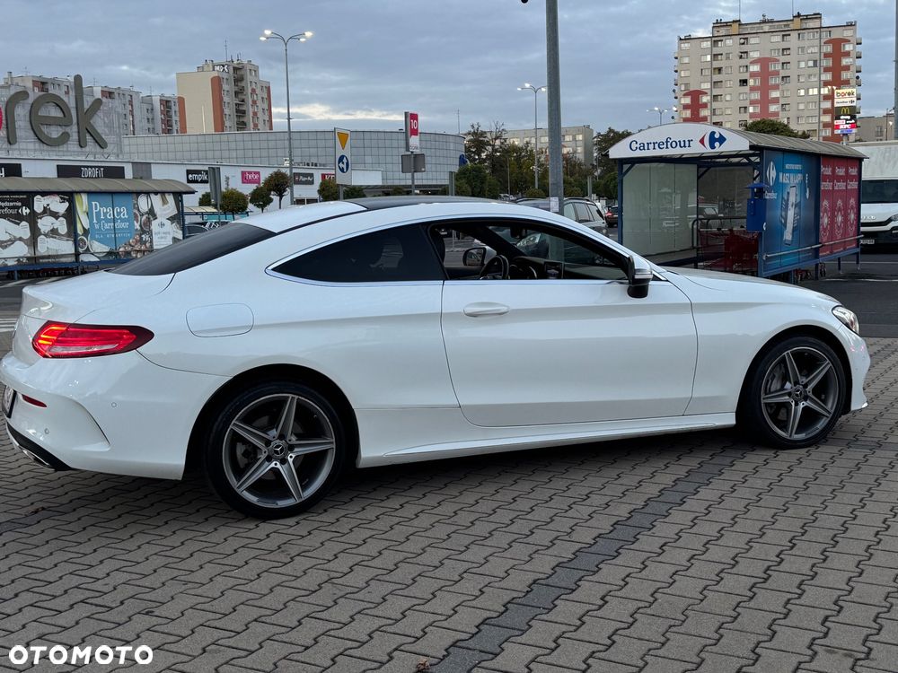 Mercedes-Benz C-Class 2017 photo 4