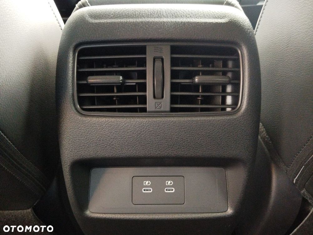 Nissan Qashqai 1.3 DIG-T MHEV N-Connecta Xtronic - 33
