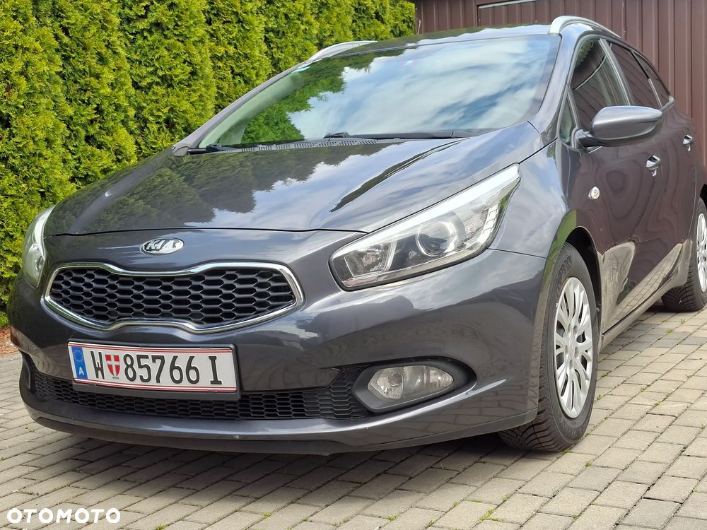 Kia Ceed 1.6 CRDi 128 Vision - 1