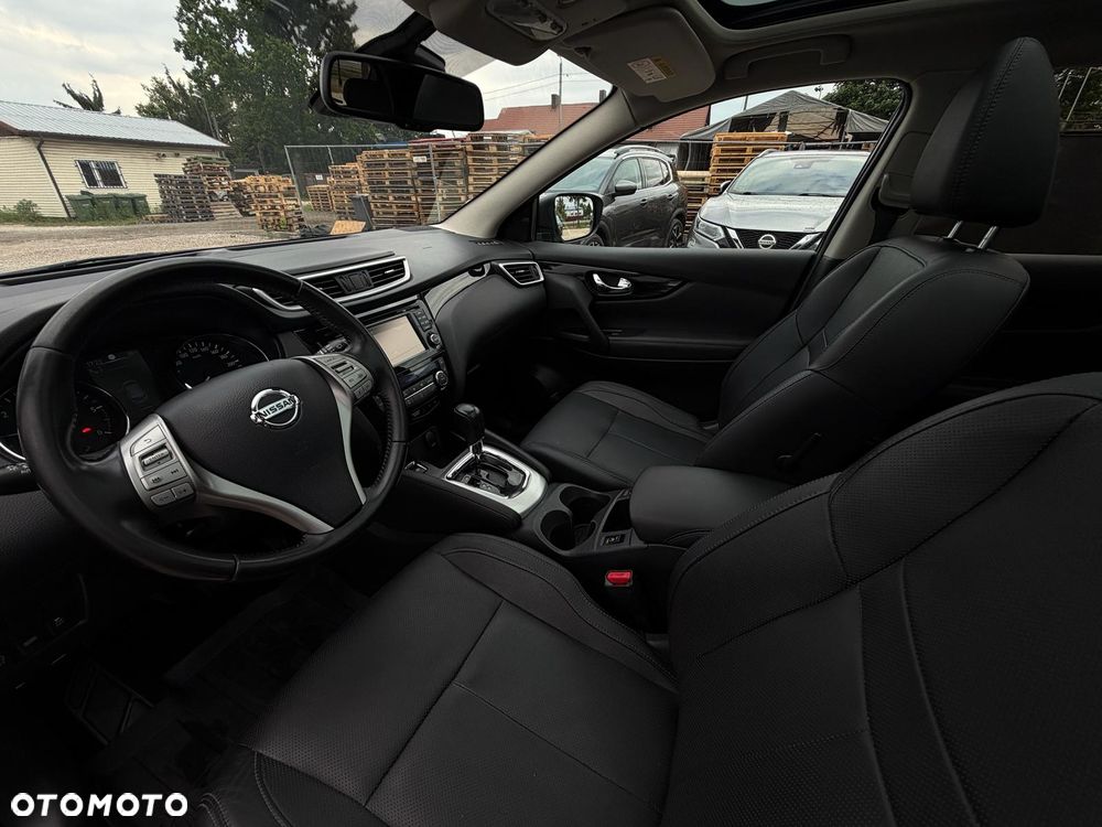 Nissan Qashqai 1.6 dCi Xtronic TEKNA+ - 28