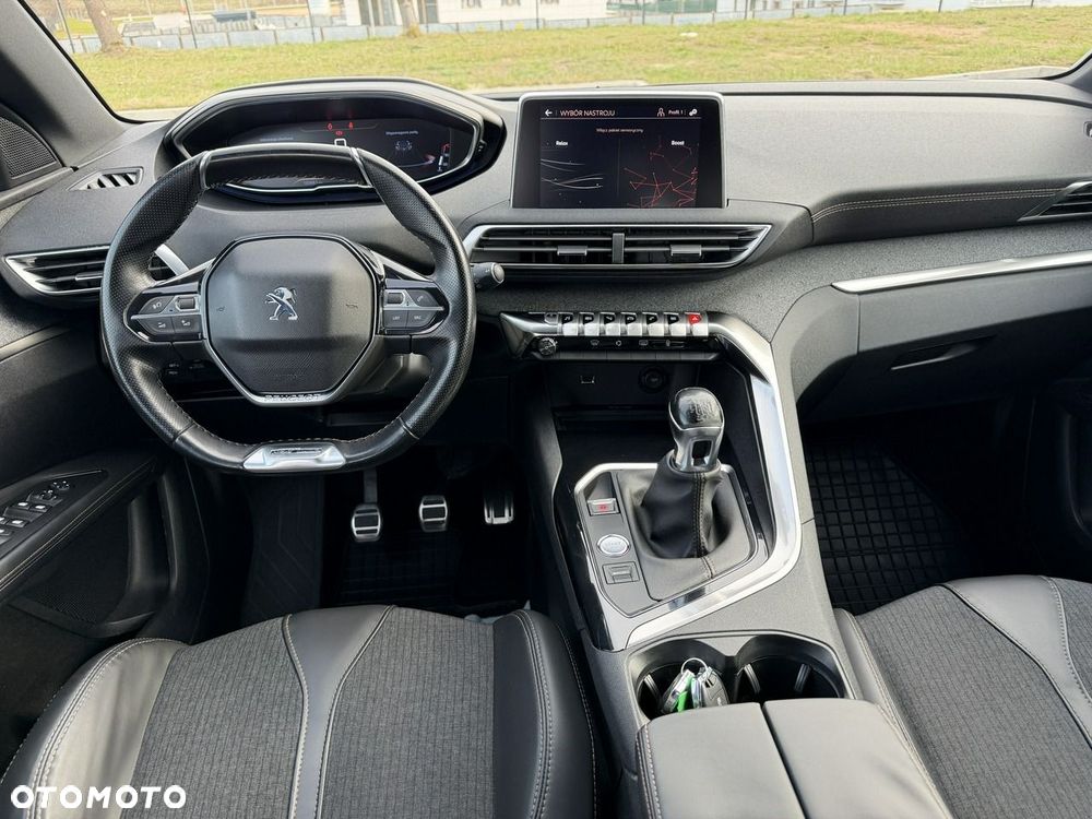 Peugeot 3008 PureTech 130 Stop & Start GPF Allure Pack - 21