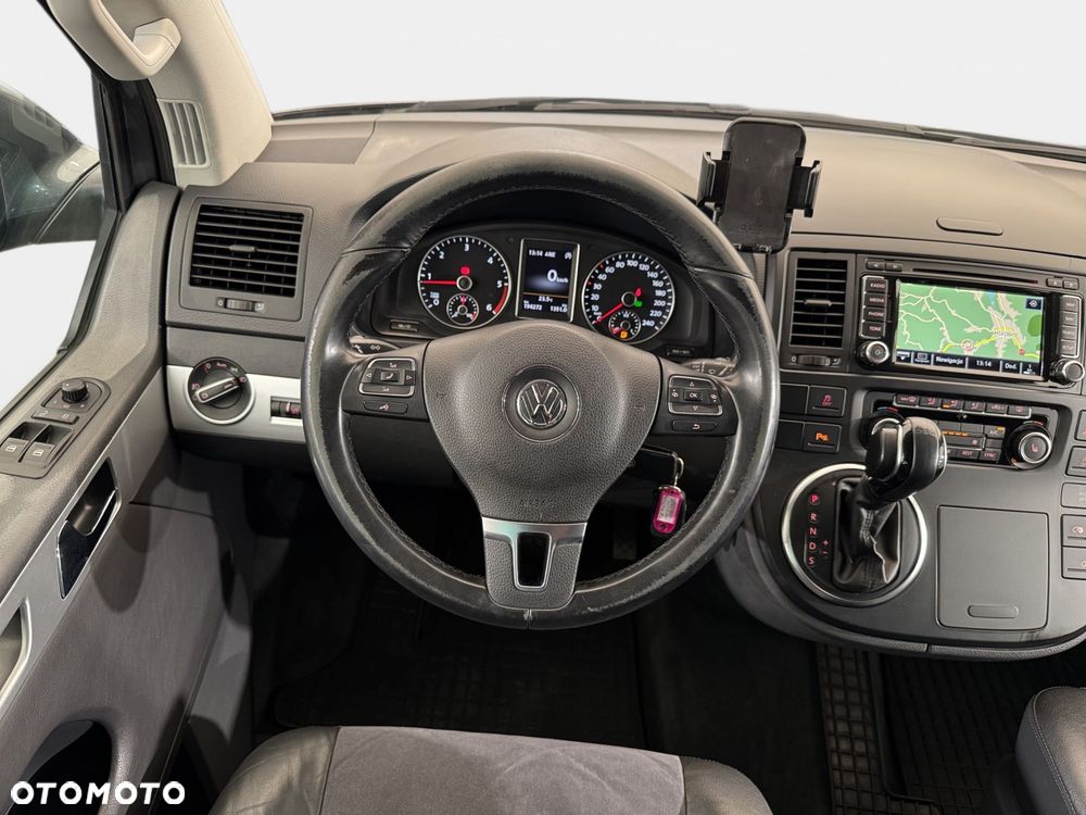 Volkswagen Multivan - 22