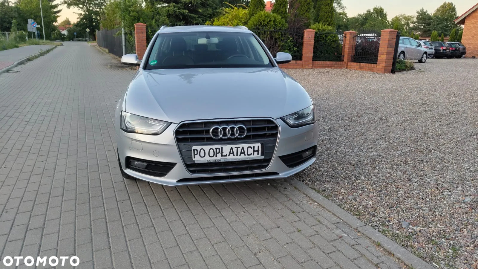 Audi A4 Avant 2.0 TDI DPF clean diesel multitronic Attraction - 24