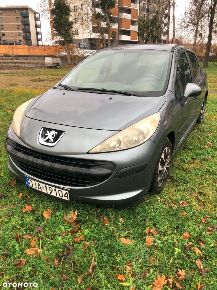 Peugeot 207 1.4 16V Presence - 1