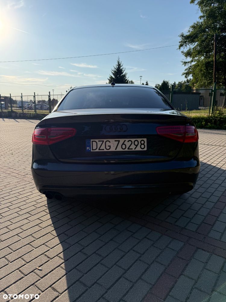 Audi A4 Limousine 2.0 TFSI multitronic Ambiente - 4