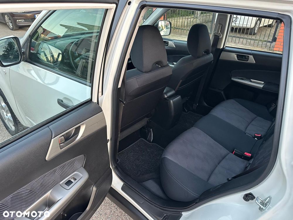 Subaru Forester 2.0X Automatik Active - 8