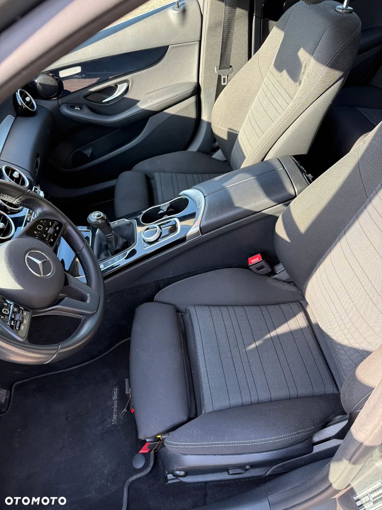 Mercedes-Benz Klasa C 180 - 26