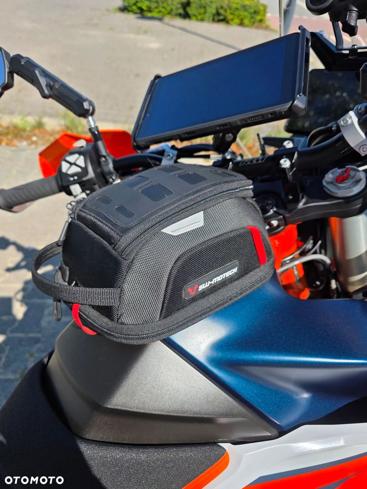 KTM Adventure 890 - 12