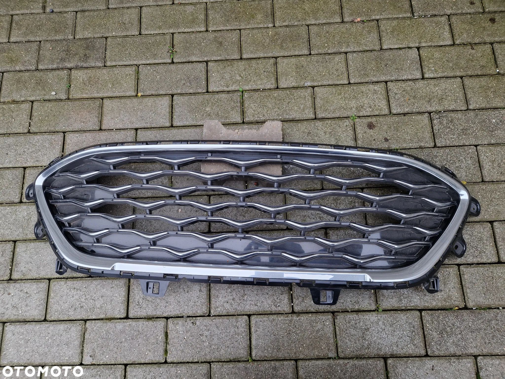 Grill Atrapa Ford Kuga mk3 vignale - 1