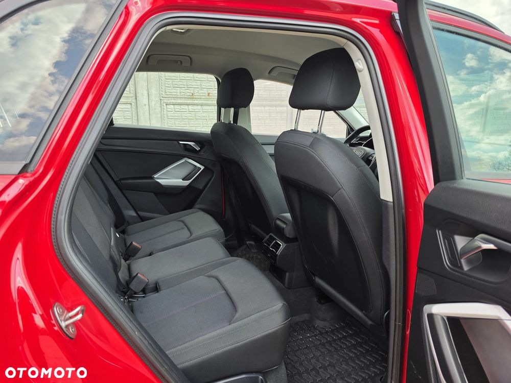 Audi Q3 45 TFSIe S tronic - 15