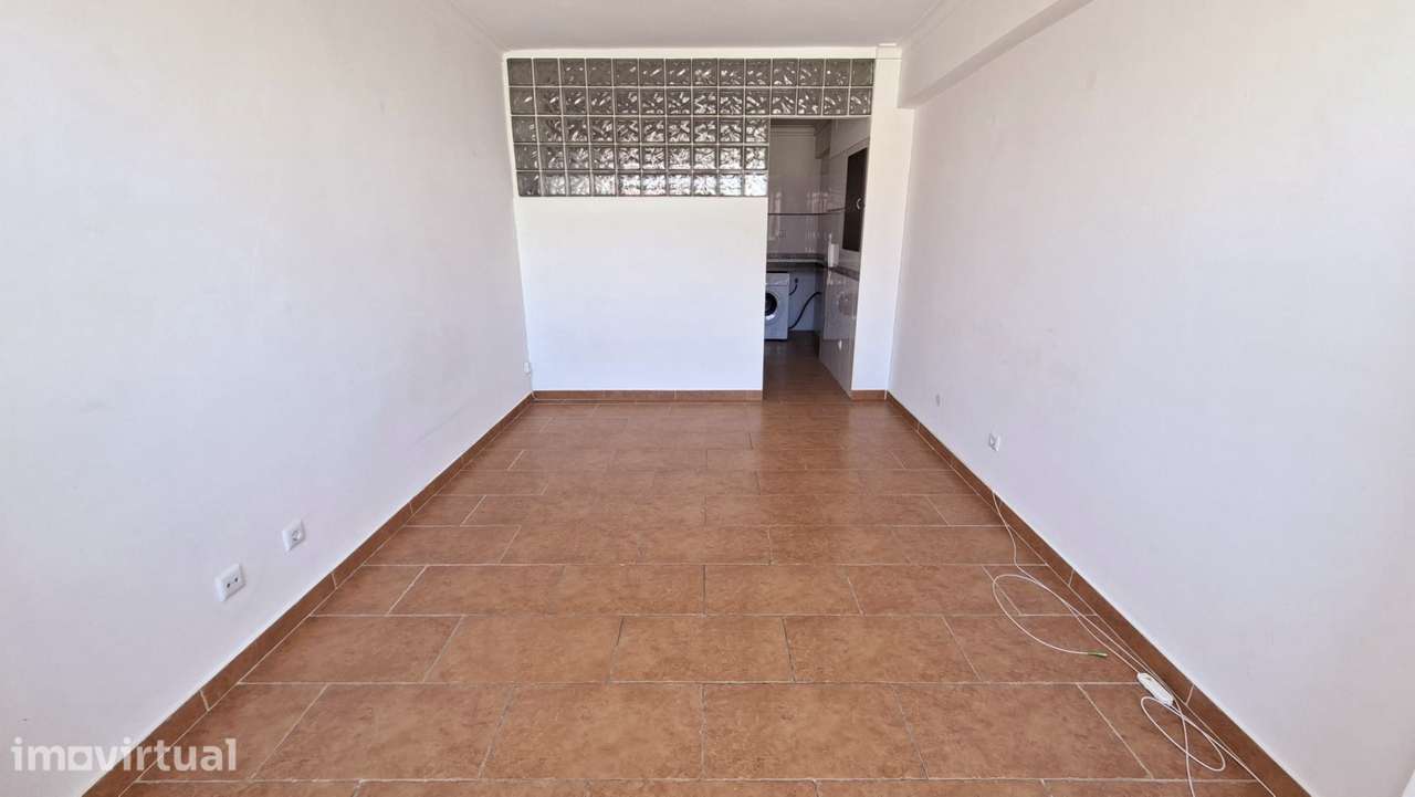 Apartamento T1 com 64m² no Barreiro - Grande imagem: 3/10