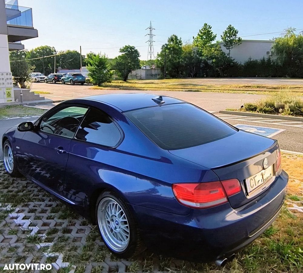 BMW Seria 3 320i M Sport Edition - 3