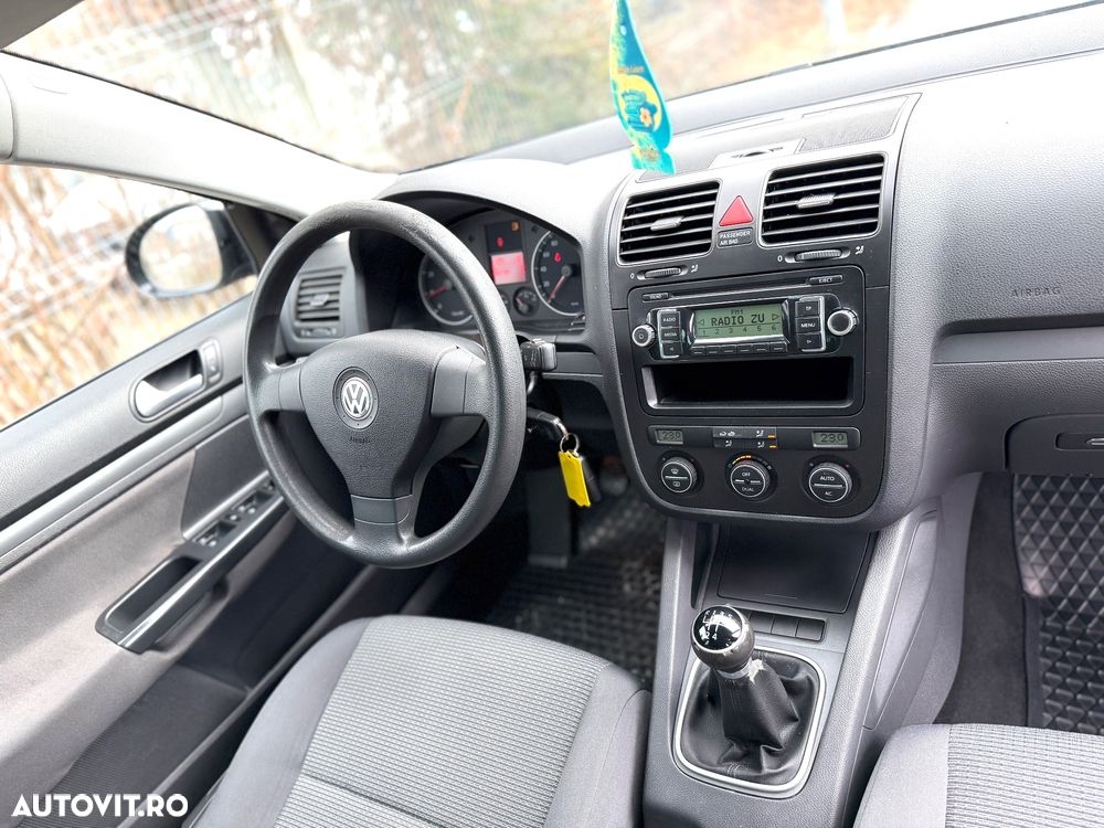 Volkswagen Golf - 9