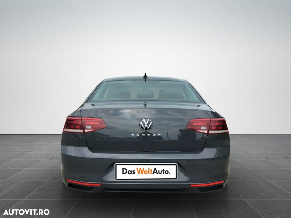 Volkswagen Passat - 5